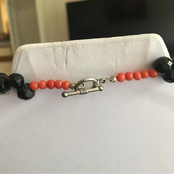 Beaded Necklace With Vintage Reversible Cloisonné Pendant - Picture 12 of 12